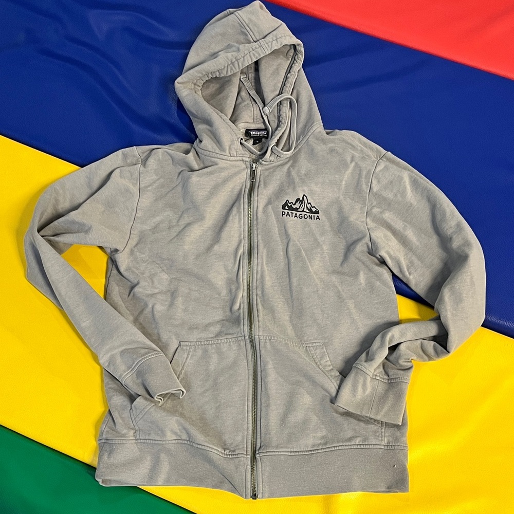 Patagonia Light Gray Hoodie men’s medium